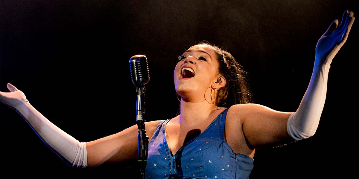 Naara Barnes prize winning performance.